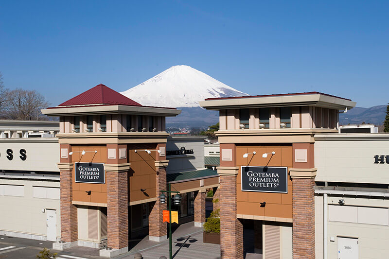 Paket Fuji Shibazakura Festival Private Tour Wisata Ke Jepang 1 Hari Dengan Sewa Mobil Jepang - Gotemba Premium Outlet