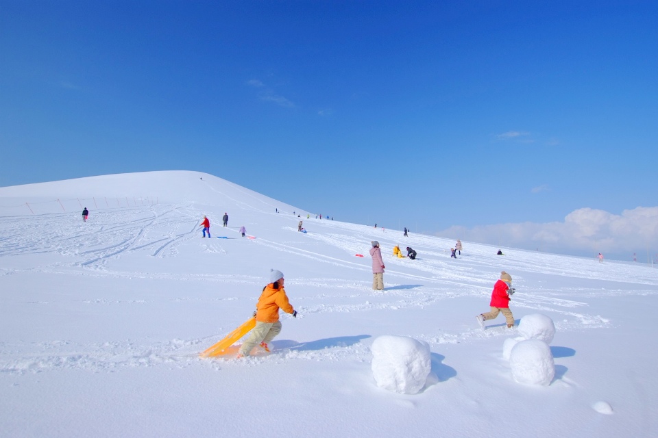 Moerenuma Park - Paket Wisata Tour Ke Jepang Hokkaido Sapporo Snow Festival Februari 2018