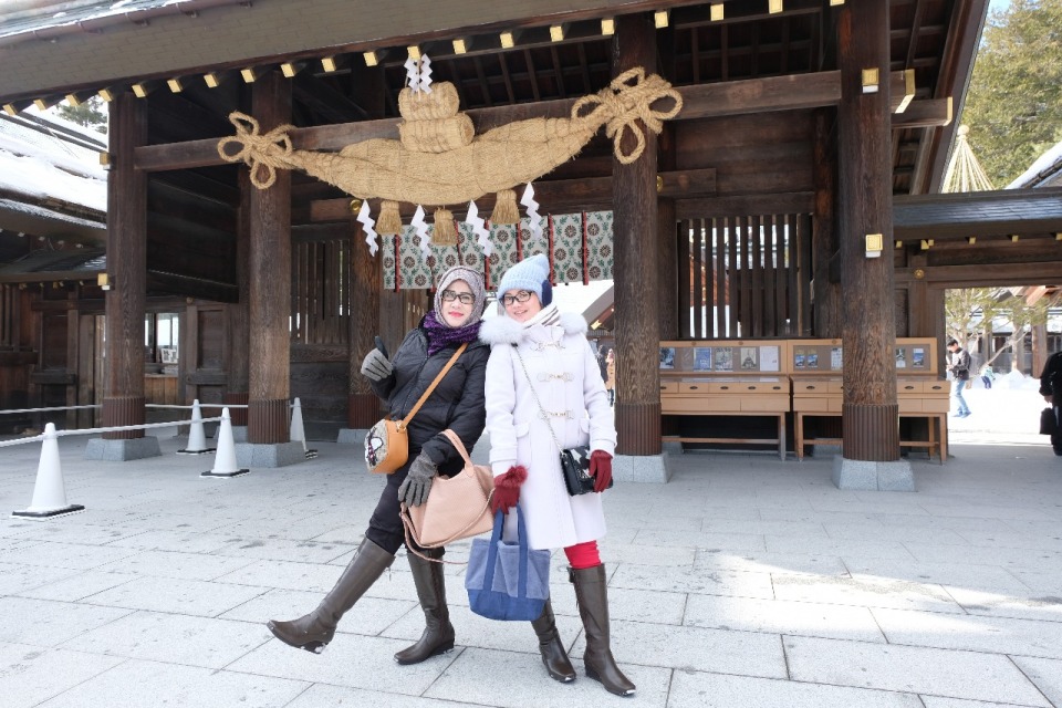 Paket Private Tour Ke Jepang Sapporo Hokkaido Yuki Matsuri Februari Snow Festival 2018 Wisata Jepang Dokumentasi Hokkaido Jingu Temple