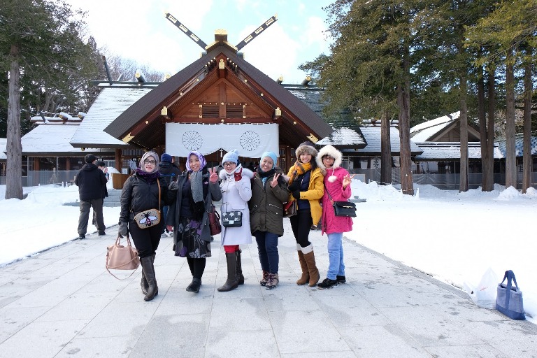 Paket Private Tour Ke Jepang Sapporo Hokkaido Yuki Matsuri Februari Snow Festival 2018 Wisata Jepang Dokumentasi Hokkaido Jingu