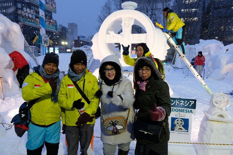 Paket Private Tour Ke Jepang Sapporo Hokkaido Yuki Matsuri Februari Snow Festival 2018 Wisata Jepang Dokumentasi - Meet Indonesia's Ice Designer Team