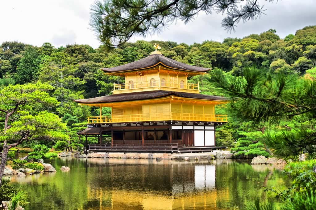 Rekomendasi 12 Tempat Wisata Di Kyoto Jepang Yang Menjadi Pilihan Tepat Anda Untuk Tour Wisata Ke Jepang Kinkaku Ji Temple