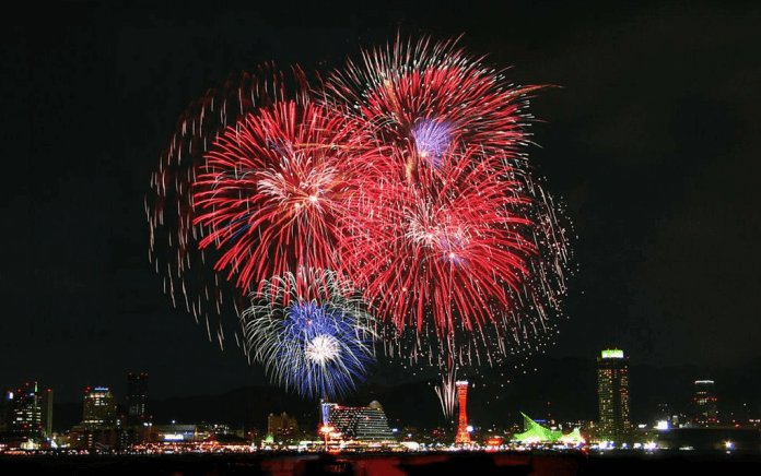 fireworks Rekomendasi 9 Tempat Untuk Liburan Tahun Baru Di Jepang